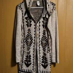 Mintee 16 Aztec Patterned Gray and Black Women's Knit Sweater